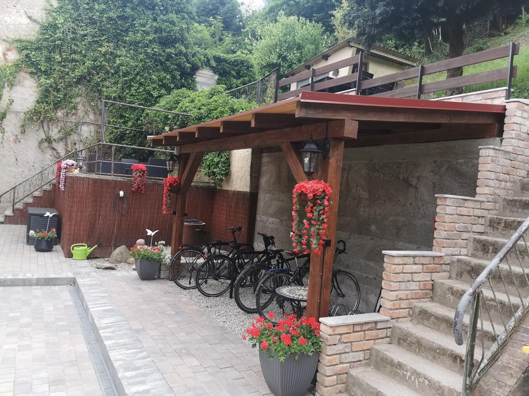 Under The Hill 2 Apartment บัดมุสเกา ภายนอก รูปภาพ